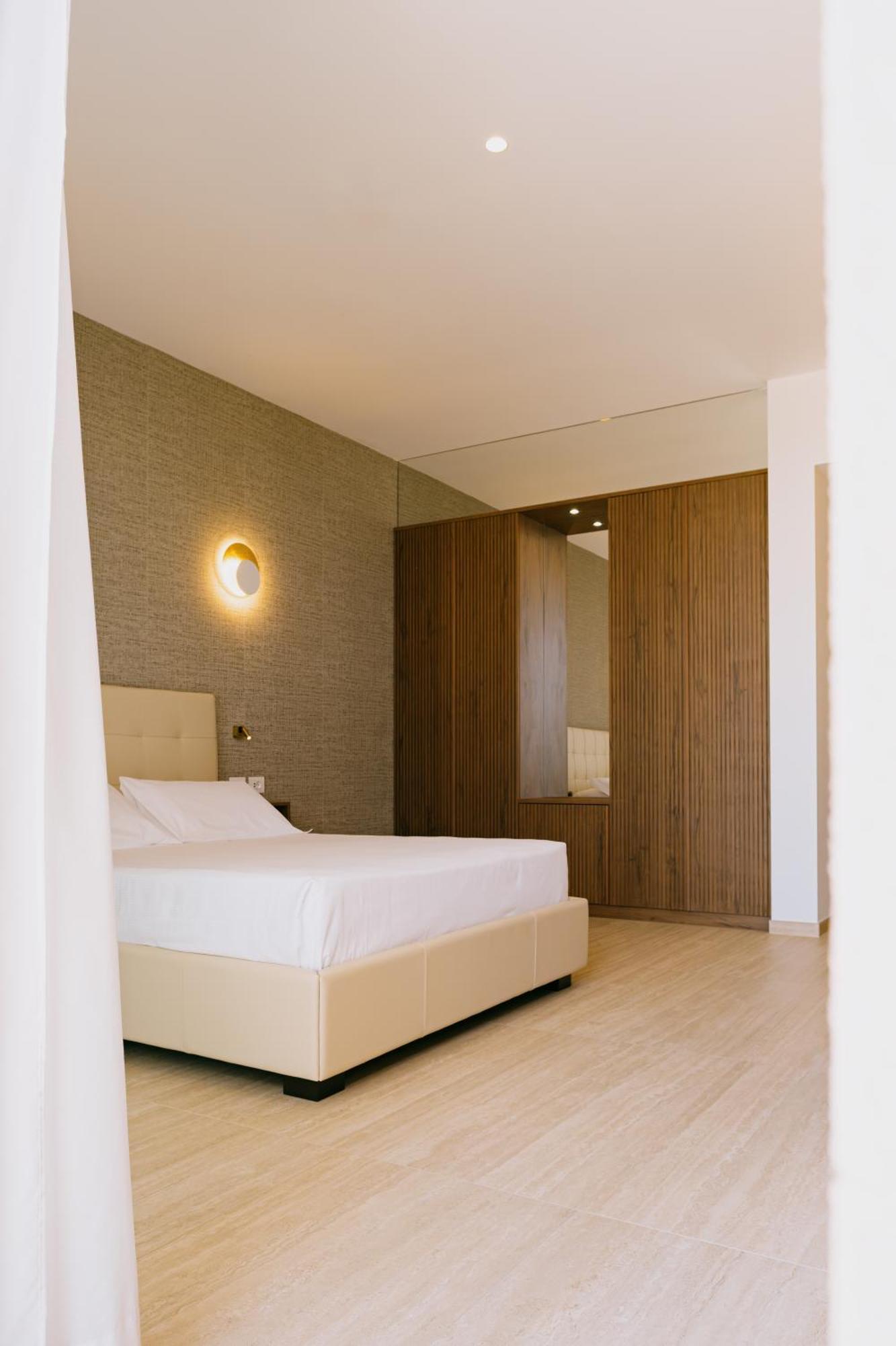 Gallia & Hotel